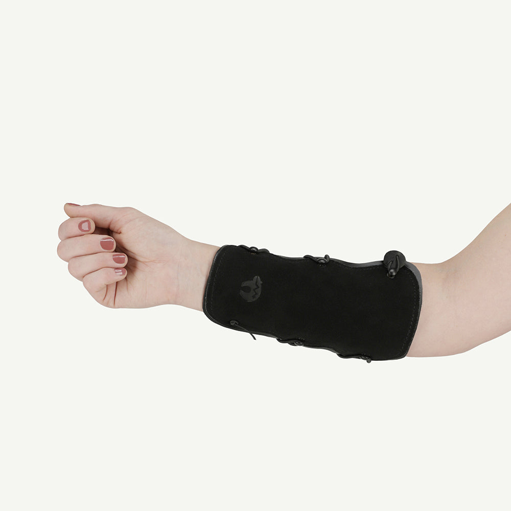 100031 Armguard Dark